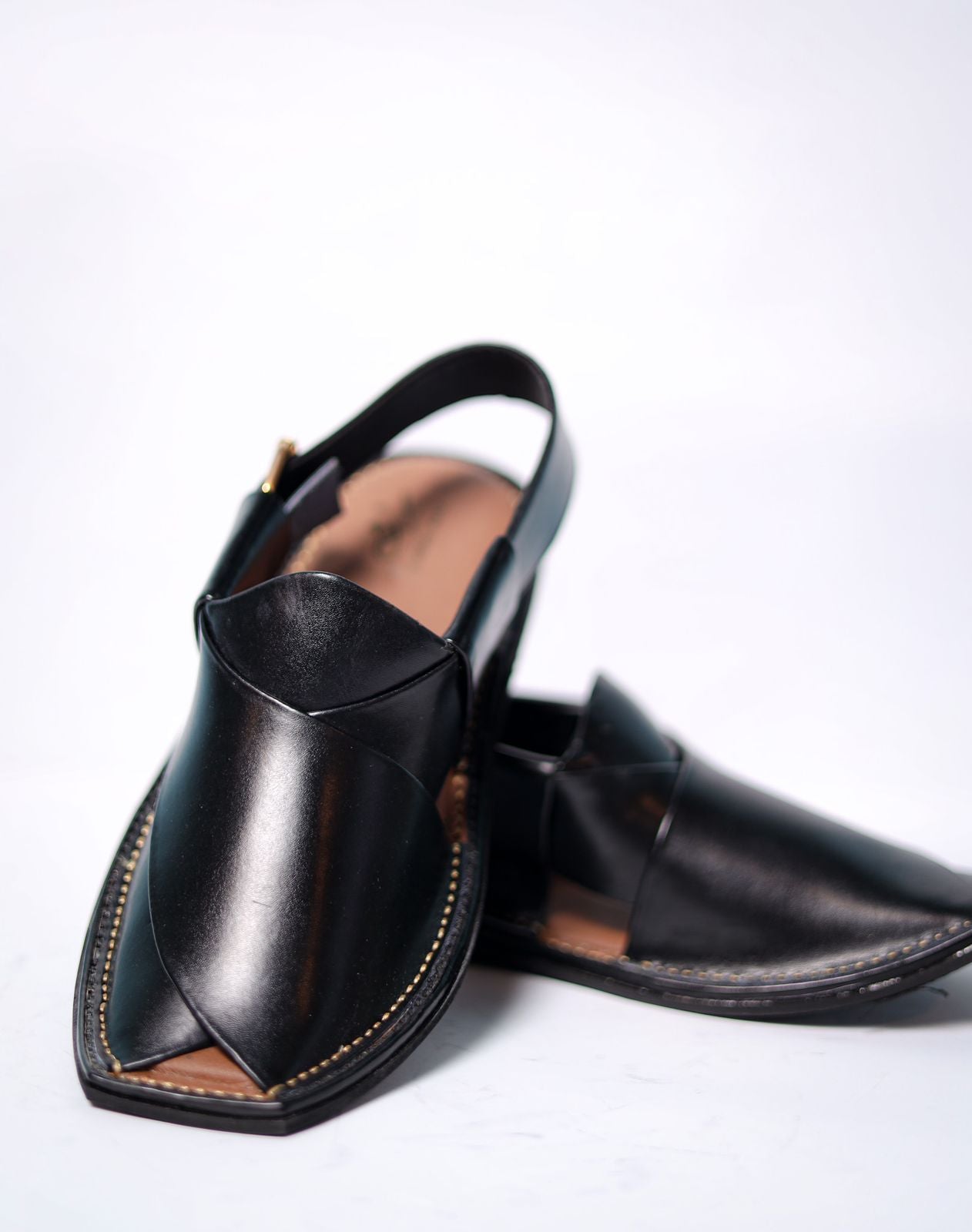 Comfortable Peshawari Single Sole Zalmi Chappal - BLACK - Baashis